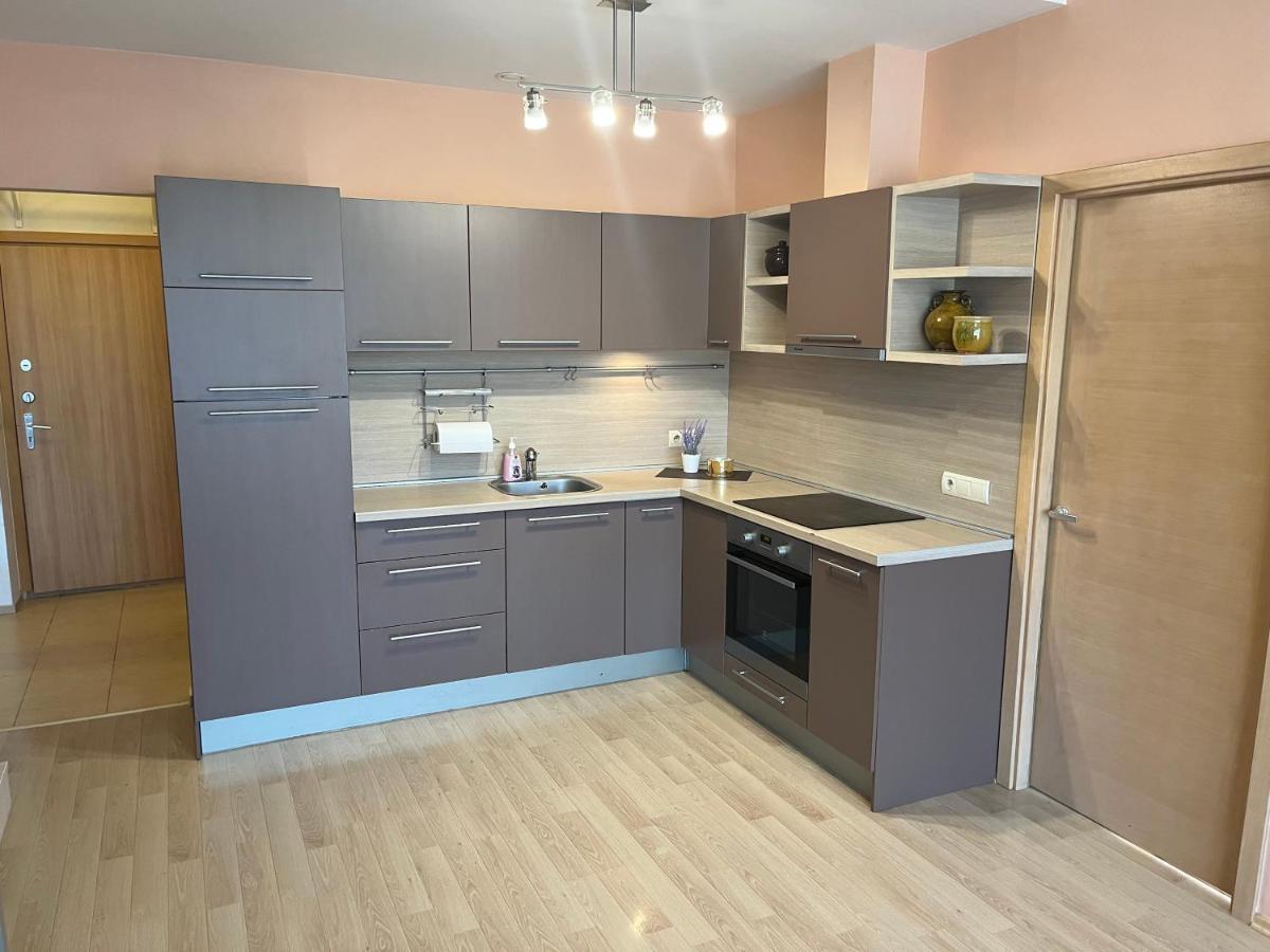 Lovely Apartments In Imanta With Free Parking Рига Екстериор снимка